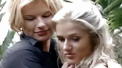 Berbohong hot indo hot xxx gadis asia. (Video amatir)