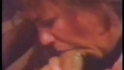 Emmanuelle, panas, indo hot sex 3gp kamar mandi